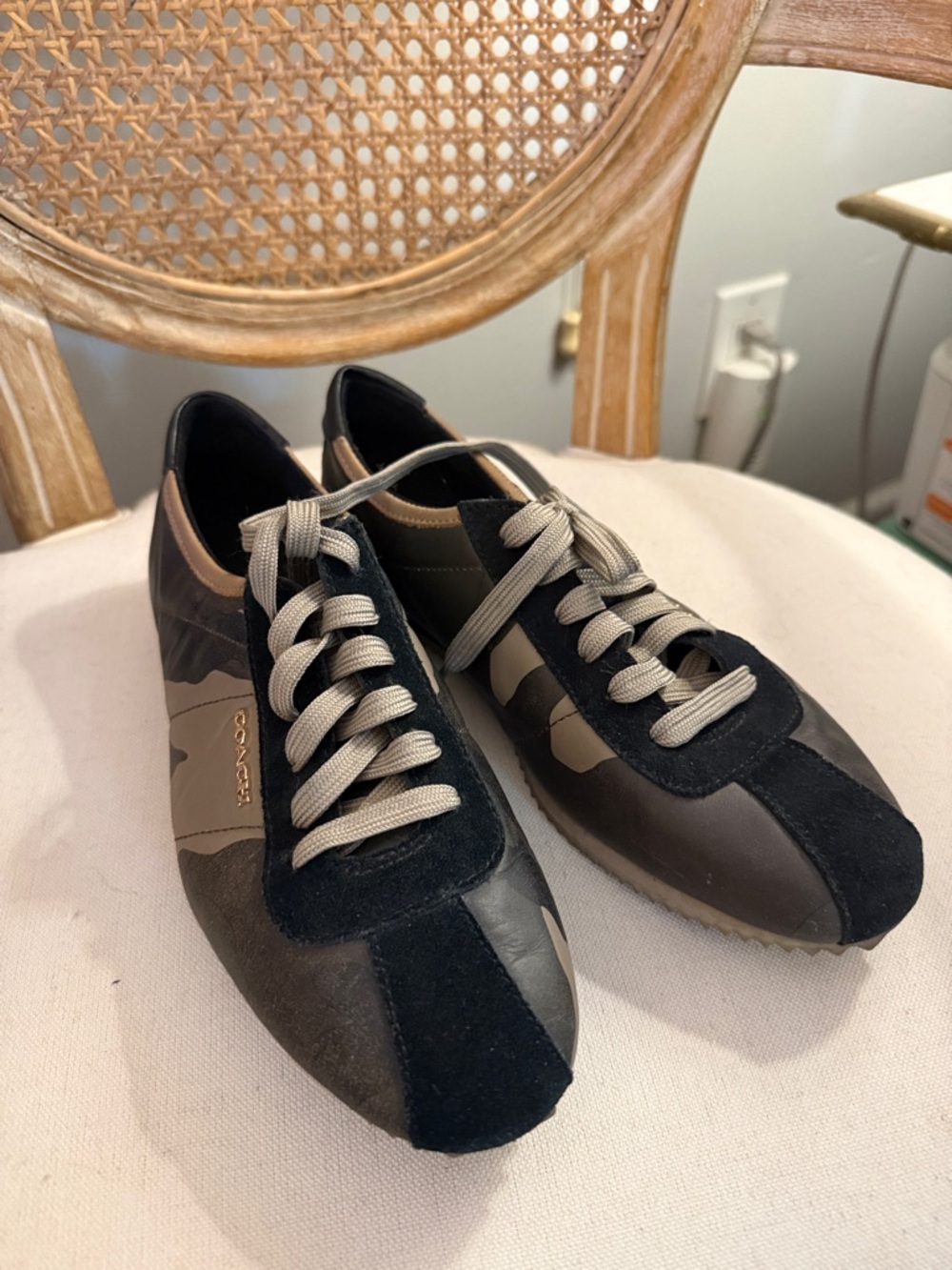 Coach Men’s Black and Brown Low-Top Sneakers with Gray Laces